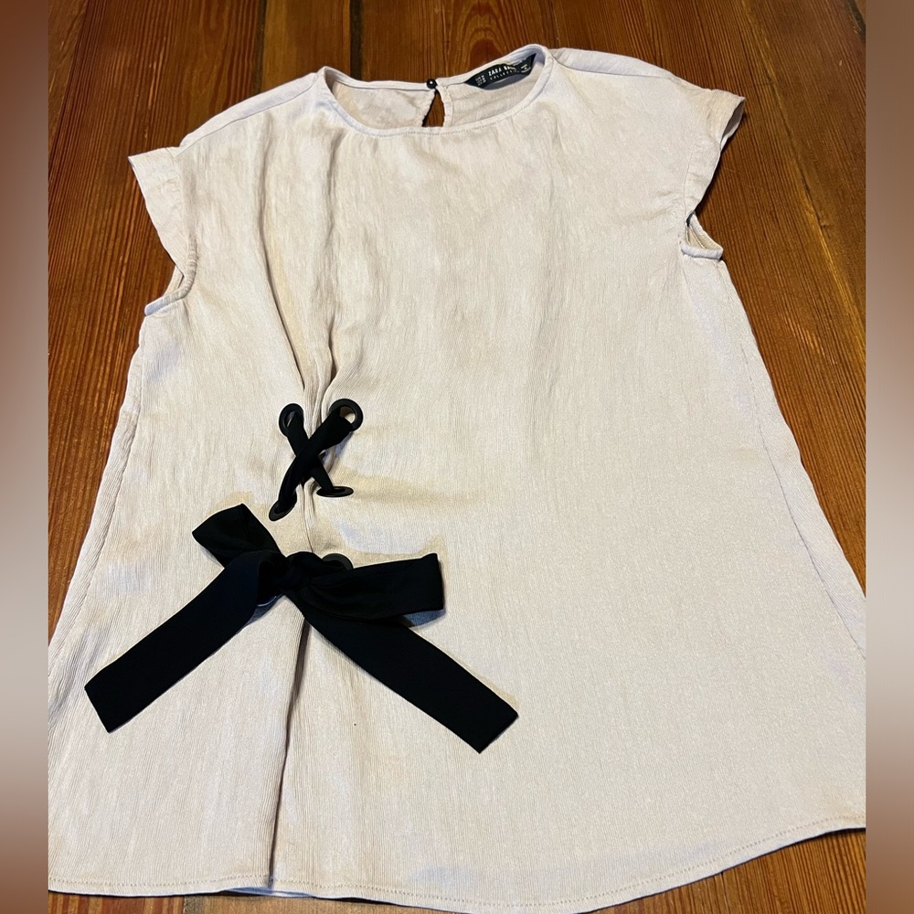 ZARA CREAM LADYBIRD Design Sleeveless Top Medium‎
